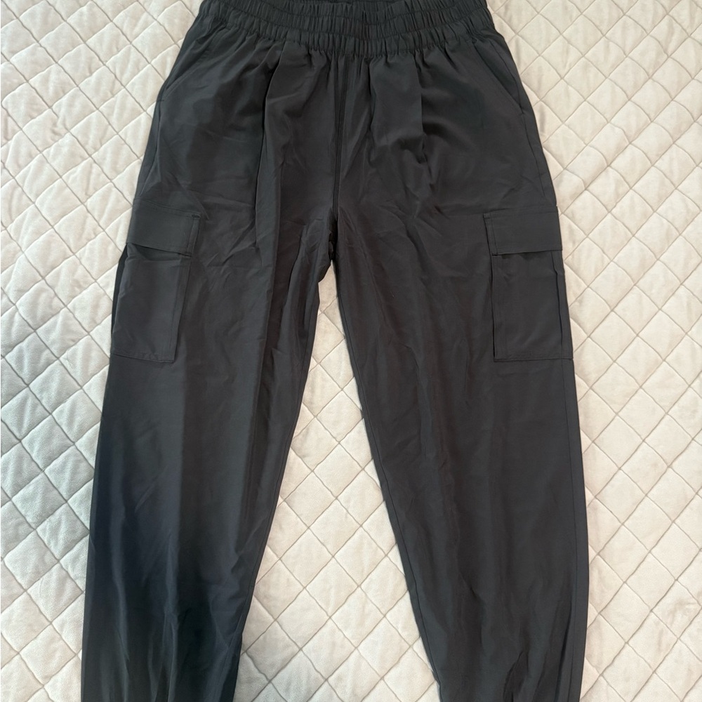 Vouri women’s cargo jogger